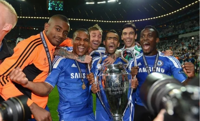 时刻站了出 时刻站了出