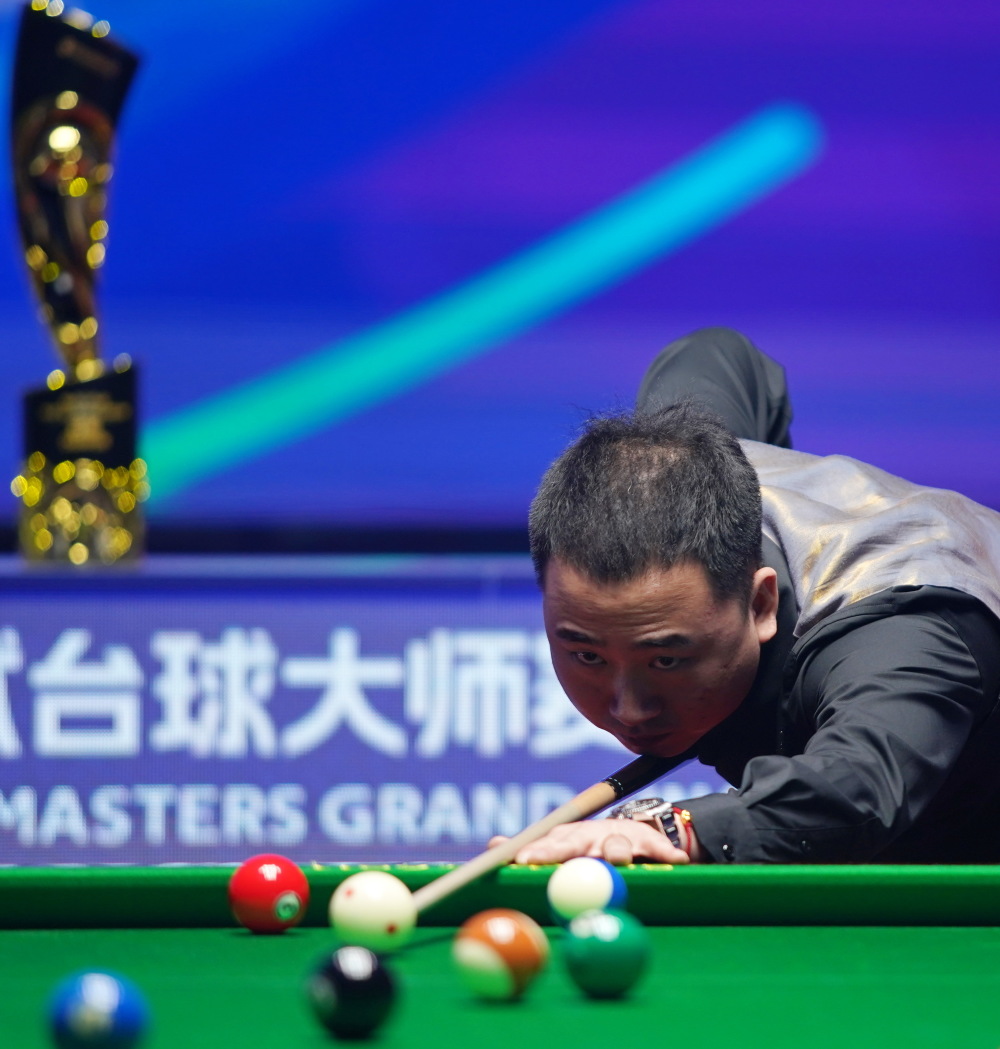 在主场对阵 在主场对阵